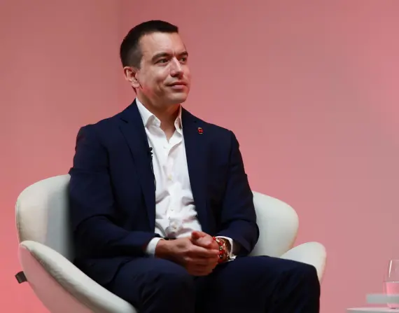 54742349120-ba35d0cc7c-k_2551816_20251128134439