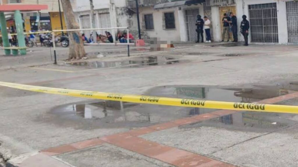 17161D524C43456D14150F55584944721F131C18534241781213-2000x1125